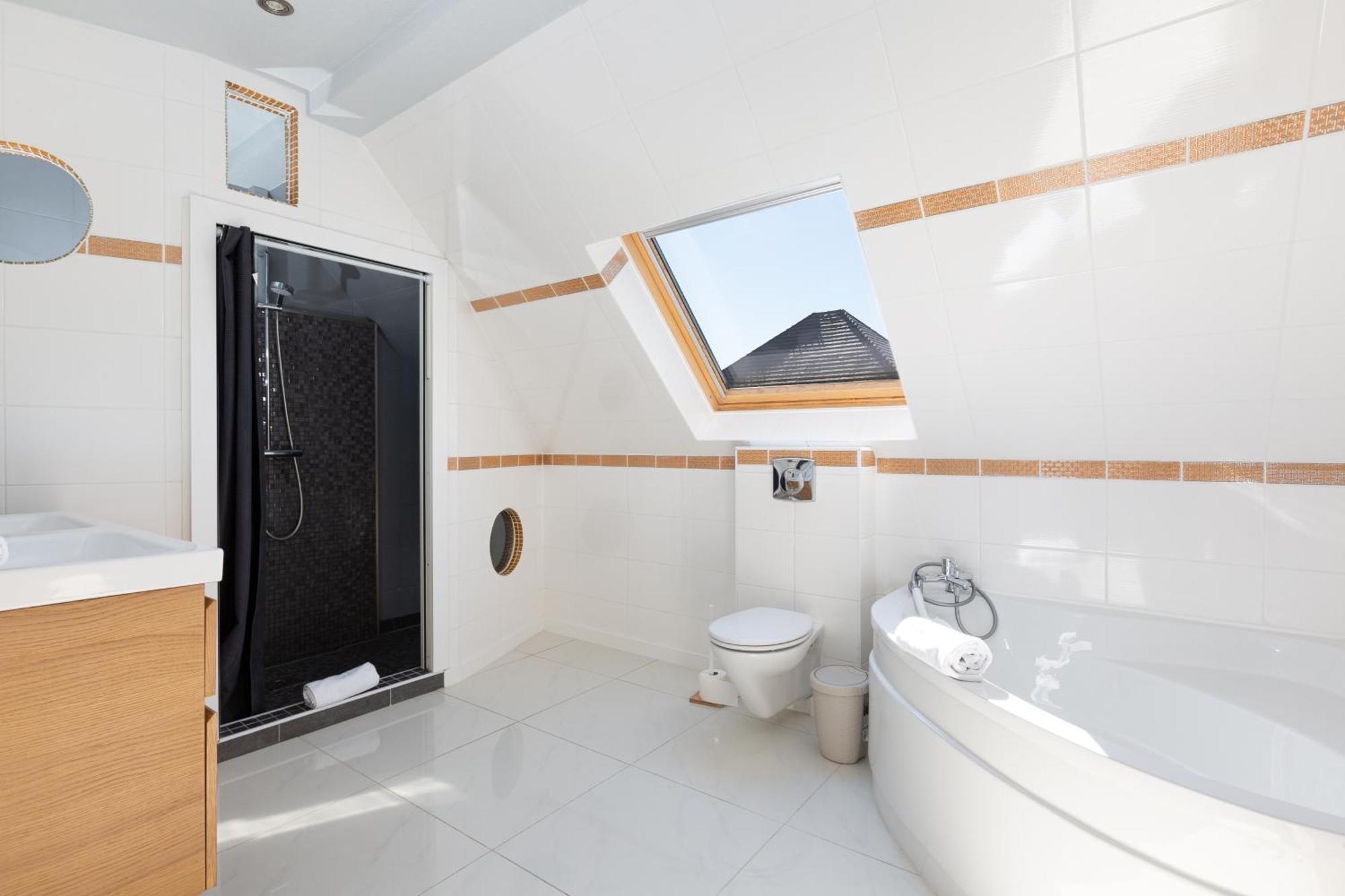 Gites Spa Strasbourg - Villa Cerf - Spa Prive, Sauna, Borne D'Arcade, Babyfoot Ittenheim Eksteriør billede